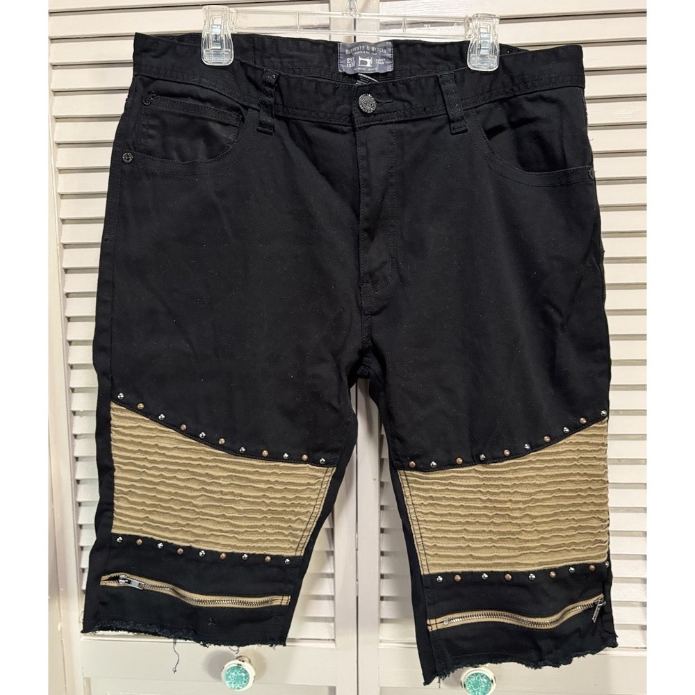Bleecker & Mercer Bermuda Shortsβ Logo Size 38 Mid Rise Black/Tan Raw Hem Studs